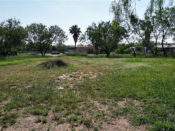 5th image of 3800 De La Plata St