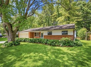 160 Belair Cir, Bellbrook, OH 45305