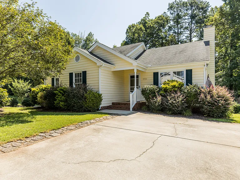 5936 Royal Coach Ct — Photo 1