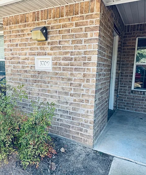 3709 Oldenburg Ln — Photo 2