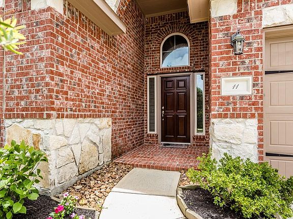 2nd image of 11 Handbridge Pl