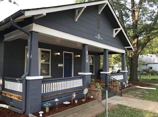 216 W Hickory St, Nevada, MO 64772