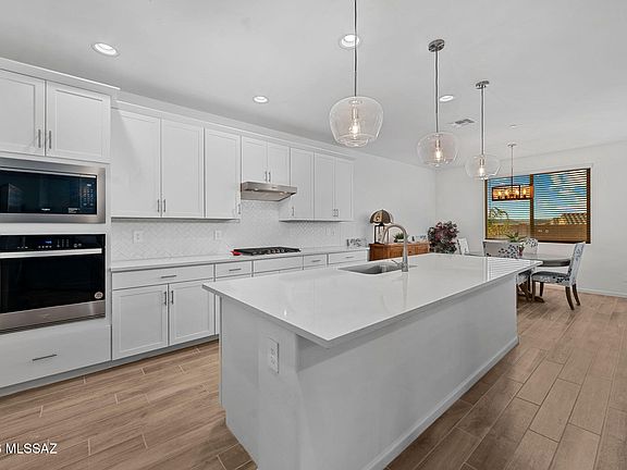 5th image of 315 N Pecan Pie Pl