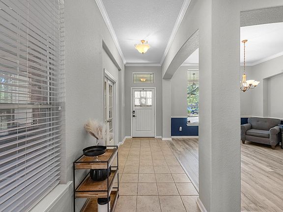 5th image of 19310 Arbor Breeze Ct