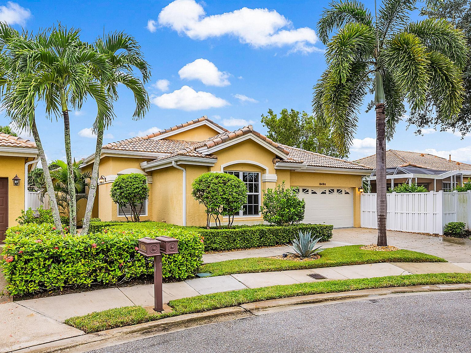 8496 Quail Meadow Way