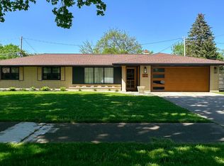 37 W 37th St, Holland, MI 49423