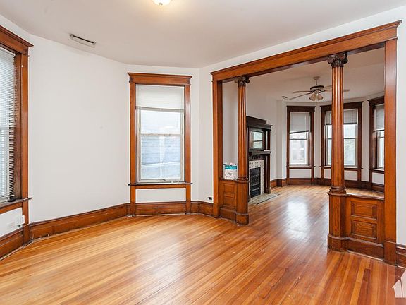 3rd image of 3239 N Clifton Ave