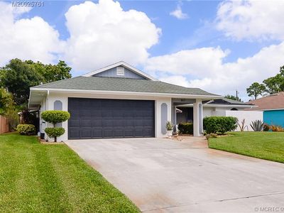 817 SE Cavern Ave, Port Saint Lucie, FL, 34983