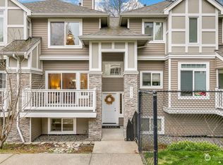 6635 SE Cougar Mountain Way, Bellevue, WA