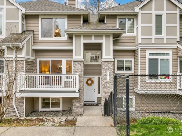 6635 SE Cougar Mountain Way, Bellevue, WA 98006