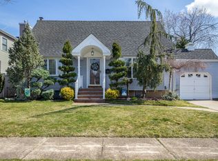 283 Atlantic Ave, Massapequa Park, NY 11762