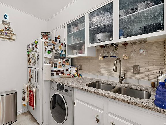 5th image of 8702 Village Dr #213
