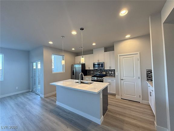 5th image of 8629 Ensworth St #109