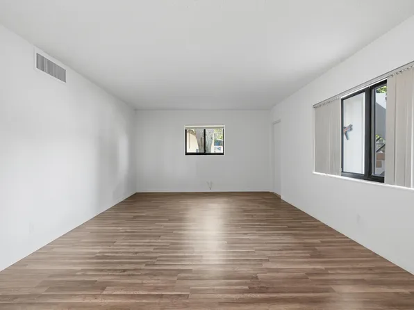 800 Lighthouse Dr APT 1A, North Palm Beach, FL 33408