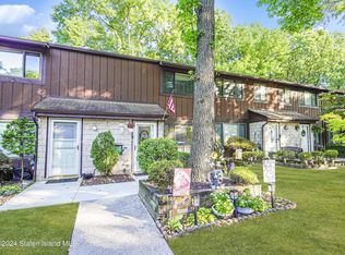 42 Rumson Rd, Staten Island, NY 10314