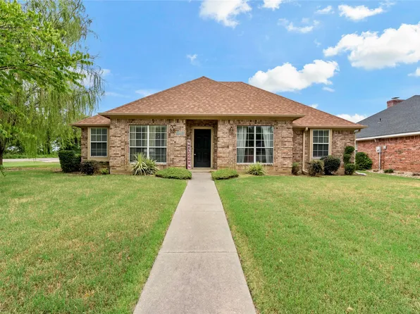 3605 Brownwood Dr, Paris, TX 75462