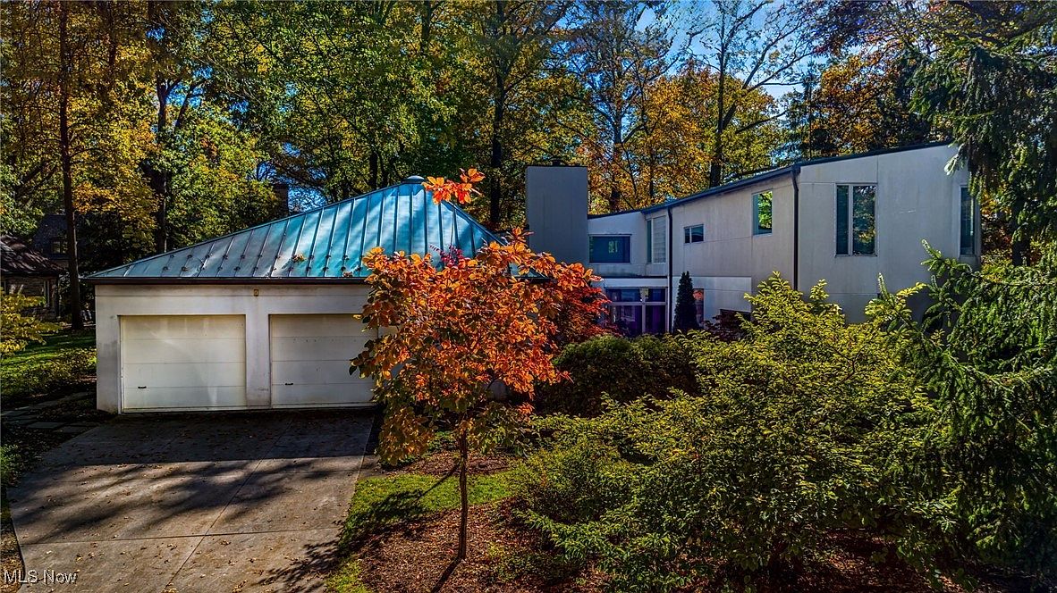 1940 Denton Dr, Cleveland Heights, OH 44106 | Zillow