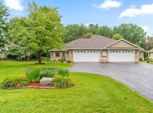 6297 15th St N, Oakdale, MN 55128