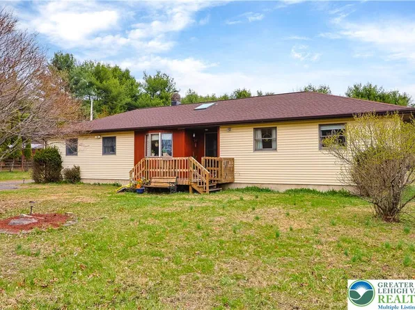 3134 Ross Rd, Saylorsburg, PA 18353