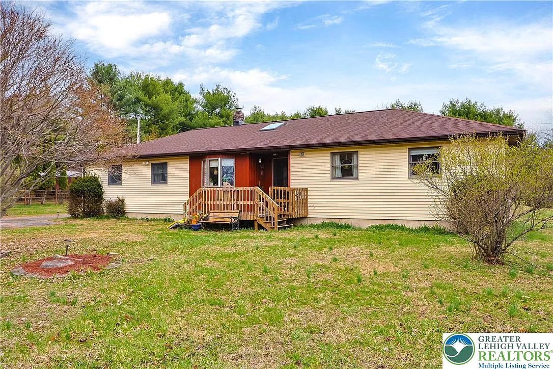 3134 Ross Rd photo 1