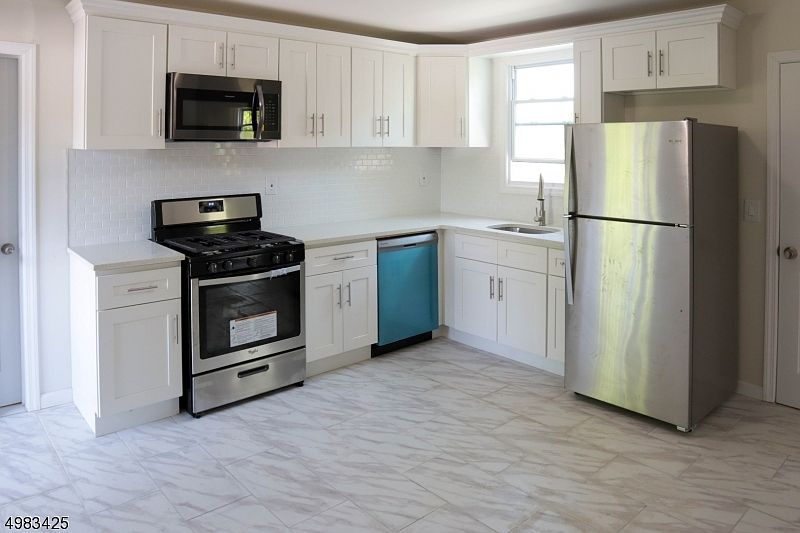 1st image of 29 Park Ave APT 2
