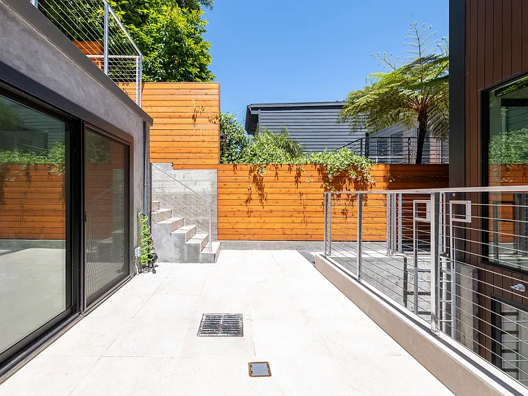 660 Carolina St — Photo 54
