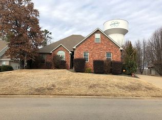 1033 Skyline Dr, Alexander, AR 72002