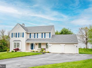 609 Chinook Dr, Downingtown, PA 19335