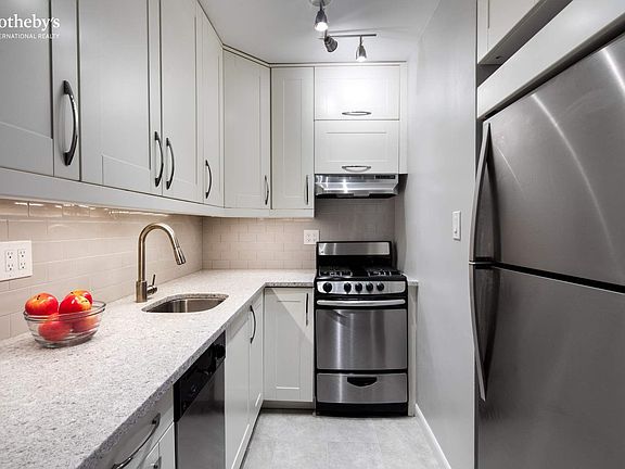 4th image of 439 E 88th St APT 1
