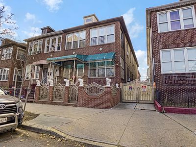 1335 Commonwealth Avenue, Bronx, NY, 10472