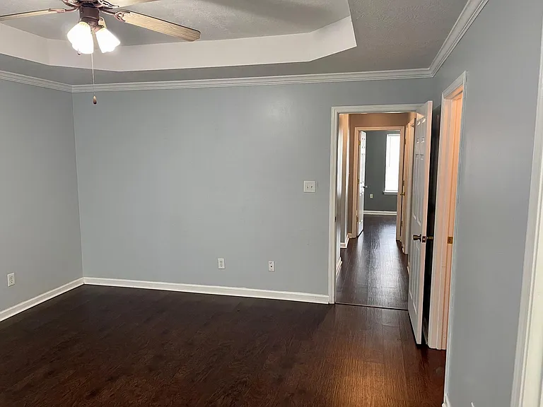 1365 Walton Loop — Photo 35