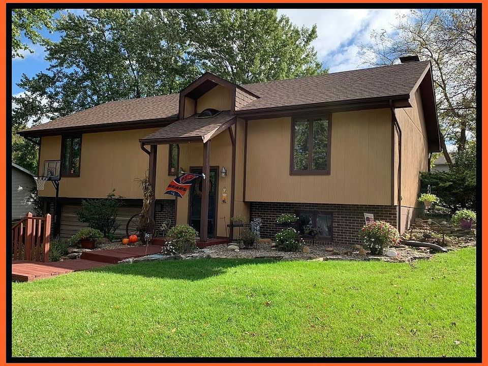 1st image of 1402 Meadow Ln