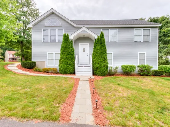 4 Matteo St, Worcester, MA 01606