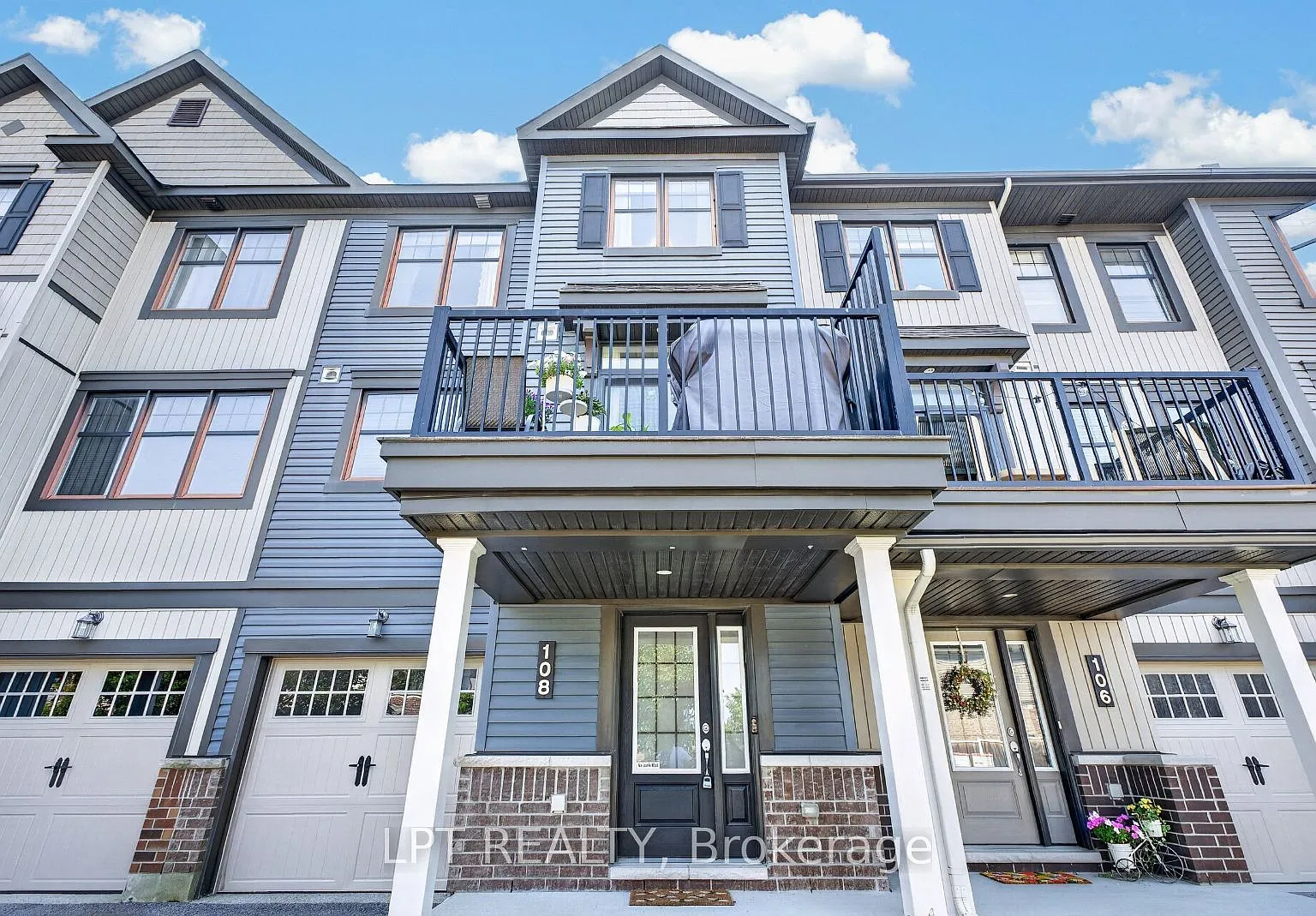 2 bed, $2,600 — Photo 1