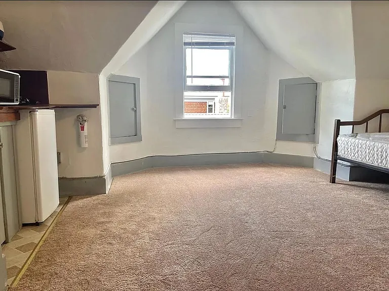 2228 McKinley Ave — Photo 4