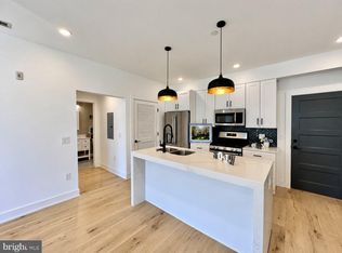 1232 N Front St #2D, Philadelphia, PA 19122