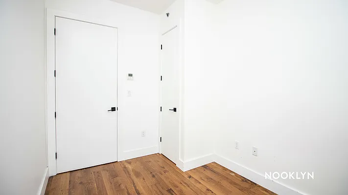 Rented by Nooklyn NYC LLC | media 77