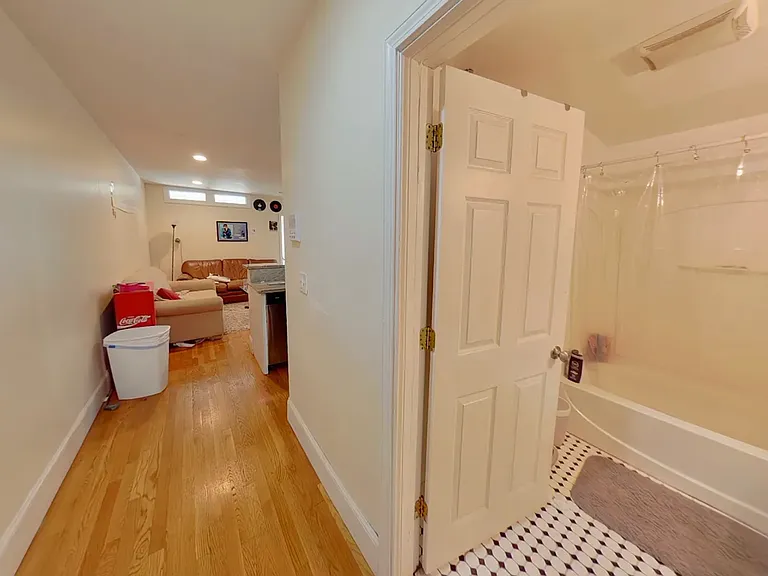 62 Egmont St #6 — Photo 7
