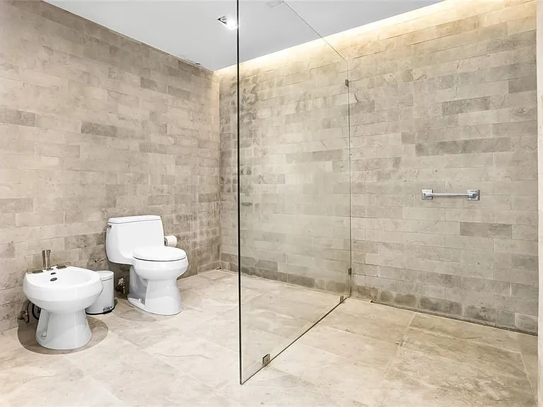 860 Ashford Ave #5C-1 — Photo 17