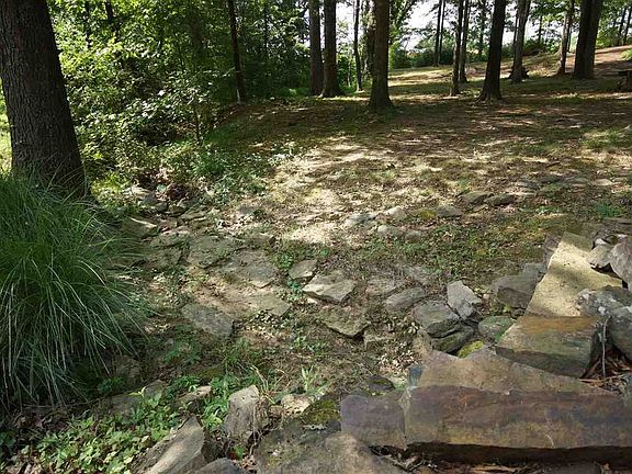 4th image of 55 Shady Oaks Cv