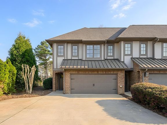 2nd image of 4028 Eagle Ridge Ct