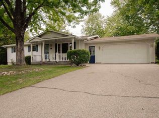 121 Cranberry Rd, Wisconsin Rapids, WI 54494