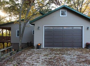 3212 Big Bend Rd, Ely, IA 52227