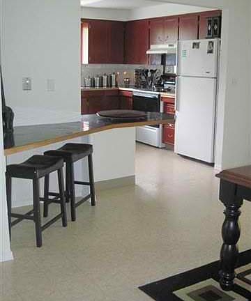 2nd image of 4325 Arnold St NE
