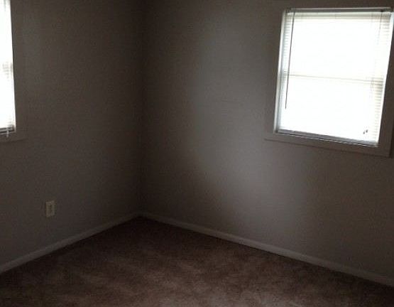 2nd image of 3317 W 22nd St