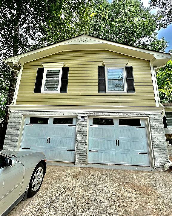 2nd image of 2662 Mill Ct