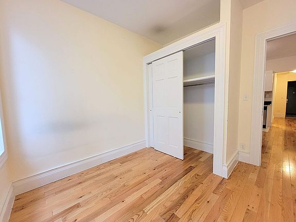 4th image of 26 E 105th St #1Z