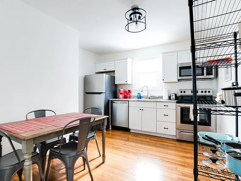 817 Edgehill Rd #2 — Photo 7