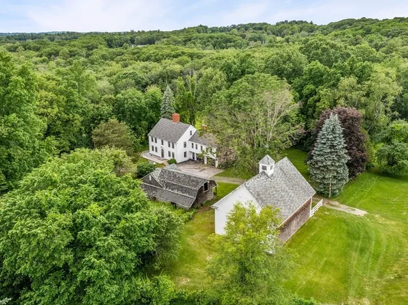 114 Ash St, West Newbury, MA 01985