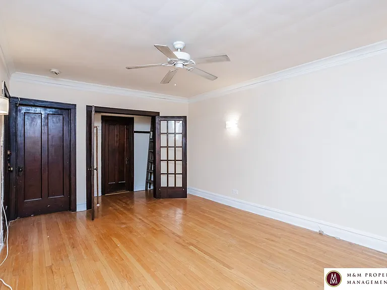 319 Harrison St — Photo 1